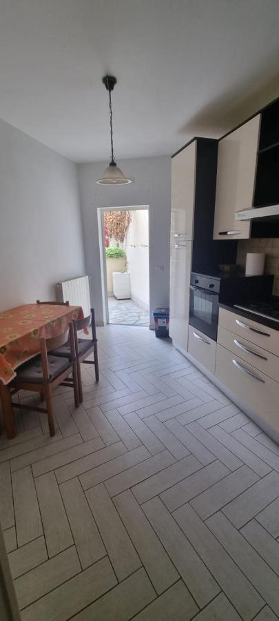 Appartamento Accogliente/Nuovo Livorno Exteriör bild