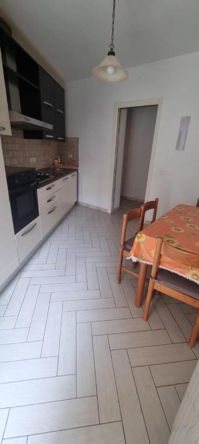 Appartamento Accogliente/Nuovo Livorno Exteriör bild